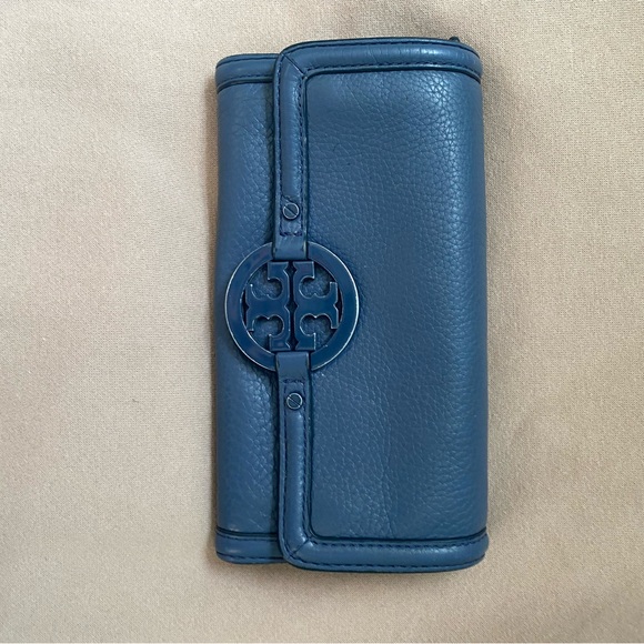 Tory Burch Handbags - Tory Burch Blue Leather Wallet